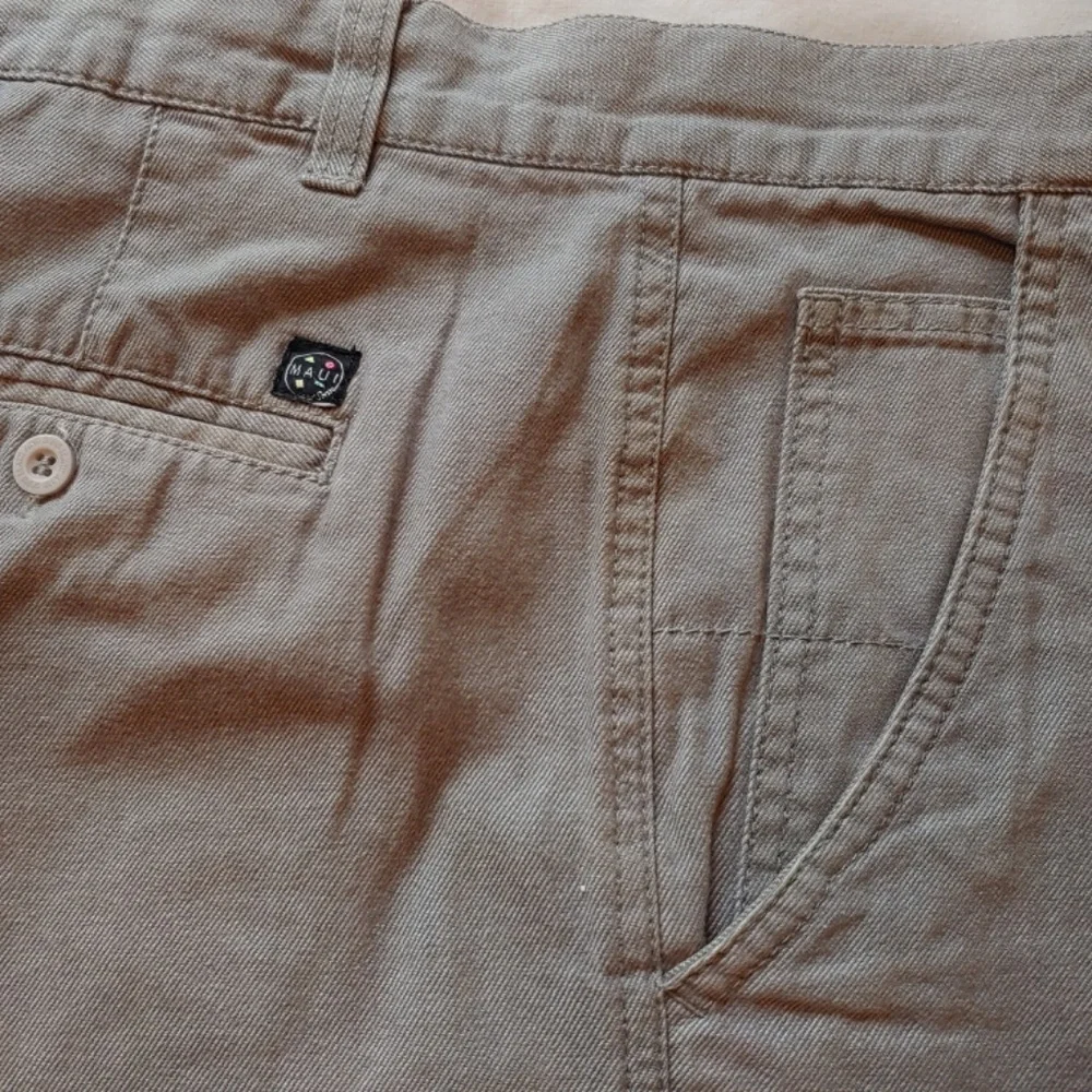 Trim Fit Twill Shorts